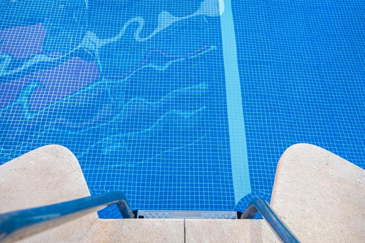 Apartamento Alef Apartment Torremolinos Ngoại thất bức ảnh